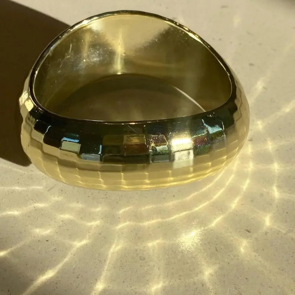 Vintage Gold Tone Faceted Bangle Bracelet Wavy Metallic